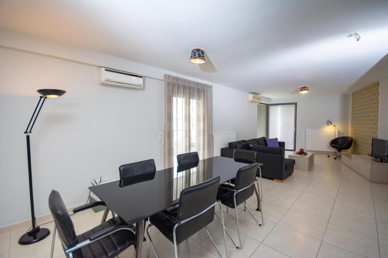 Spacious Fully Equipped 3Bd 2Bath Apt In The Heart Of City With Balconies Ac And Fast Wifi #2 伊拉克利翁 外观 照片