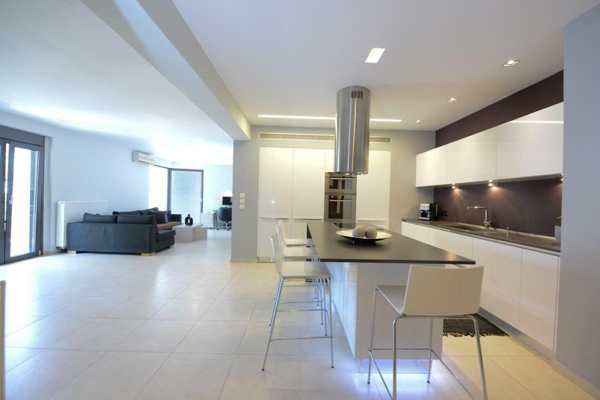 Spacious Fully Equipped 3Bd 2Bath Apt In The Heart Of City With Balconies Ac And Fast Wifi #2 伊拉克利翁 外观 照片