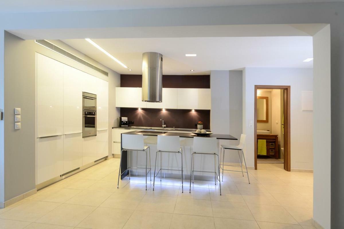 Spacious Fully Equipped 3Bd 2Bath Apt In The Heart Of City With Balconies Ac And Fast Wifi #2 伊拉克利翁 外观 照片