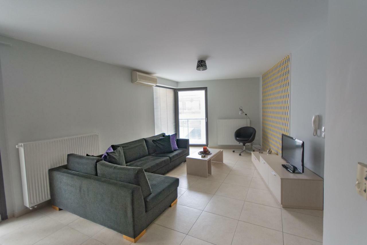 Spacious Fully Equipped 3Bd 2Bath Apt In The Heart Of City With Balconies Ac And Fast Wifi #2 伊拉克利翁 外观 照片